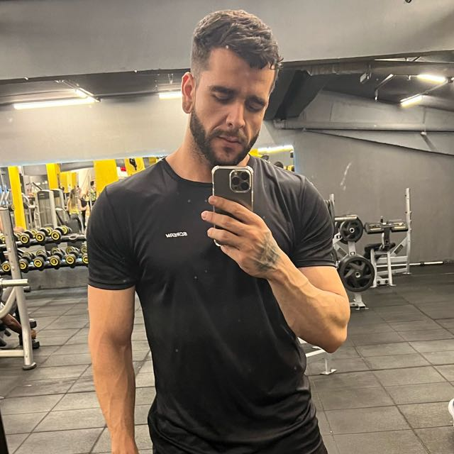 Ivan Mello Personal Trainer